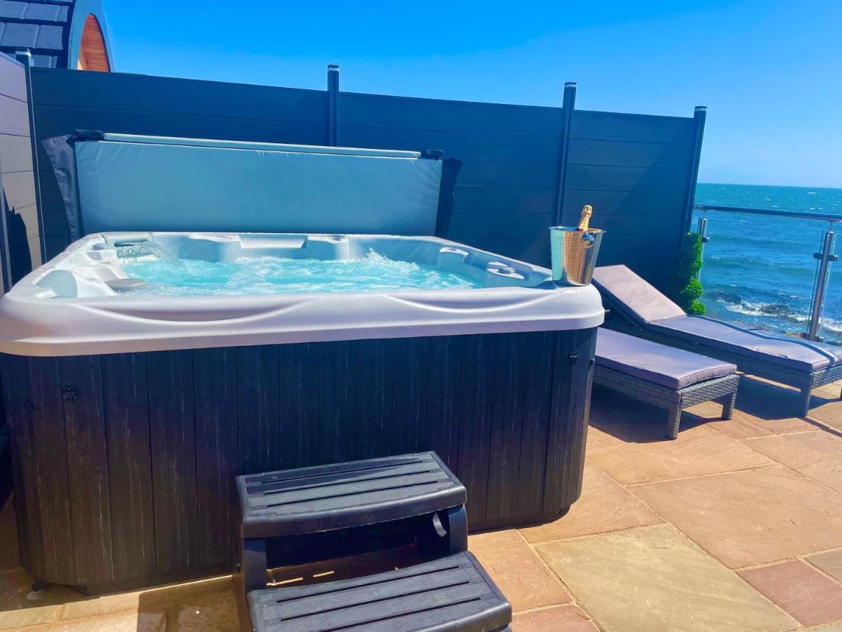 3 Sinclair Bay Lodges Keiss Экстерьер фото